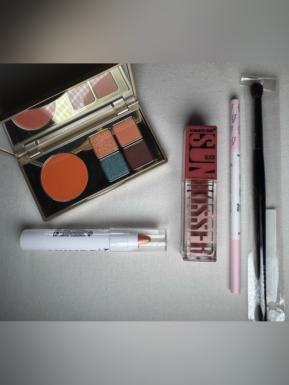 CRAZY DEAL 🚨 Makeup Bundle — Stila, NYX, Maybelline, The Crème Shop & Morphe - Picture 2 of 4